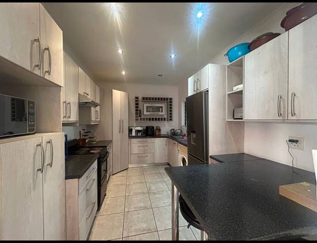 6 BEDROOM HOUSE FOR SALE IN MARGATE